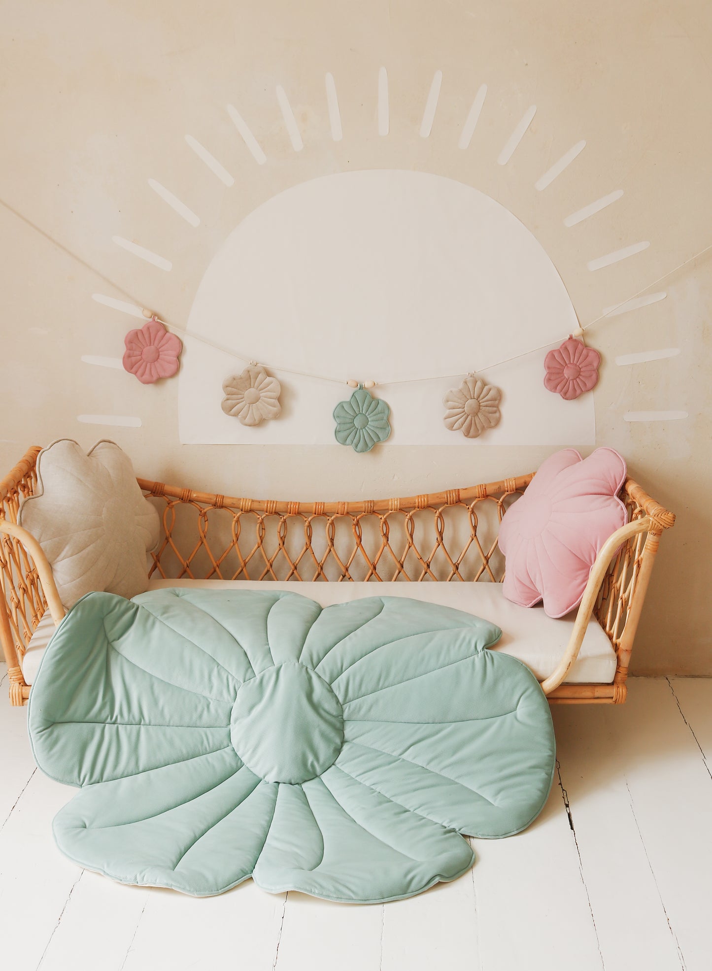 Velvet "Mint" Flower Mat