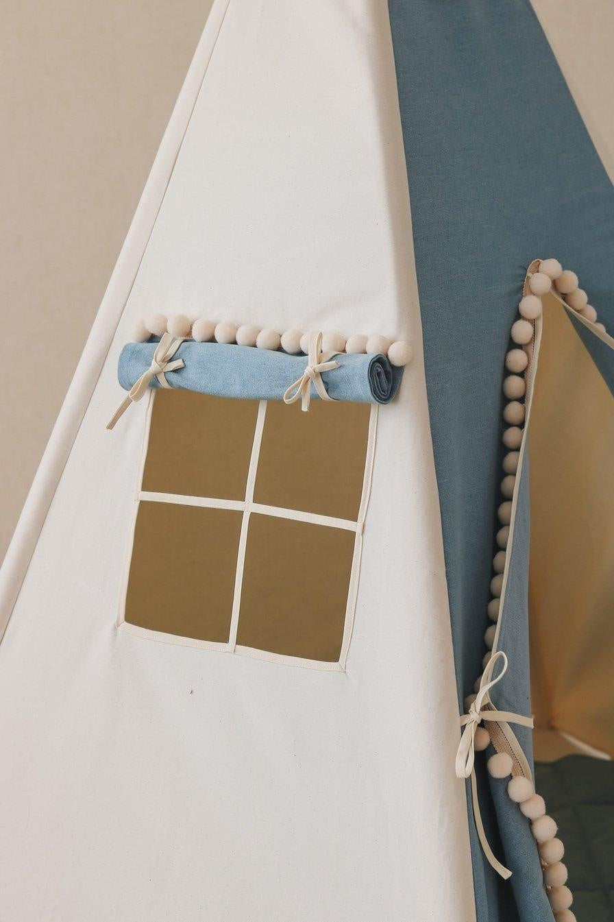 Teepee Tent with Pompoms