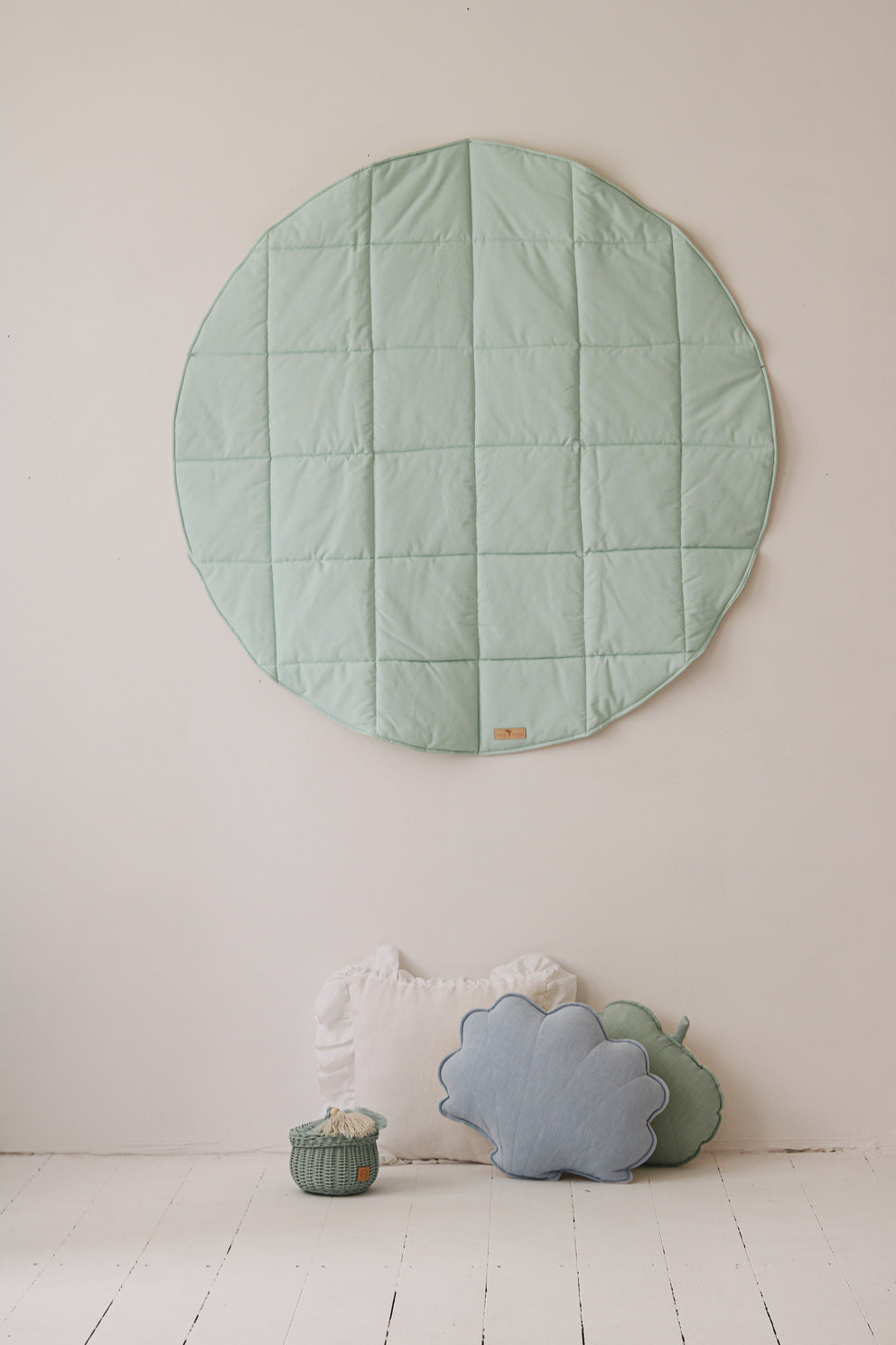 “Mint and Beige” Round Cotton Mat