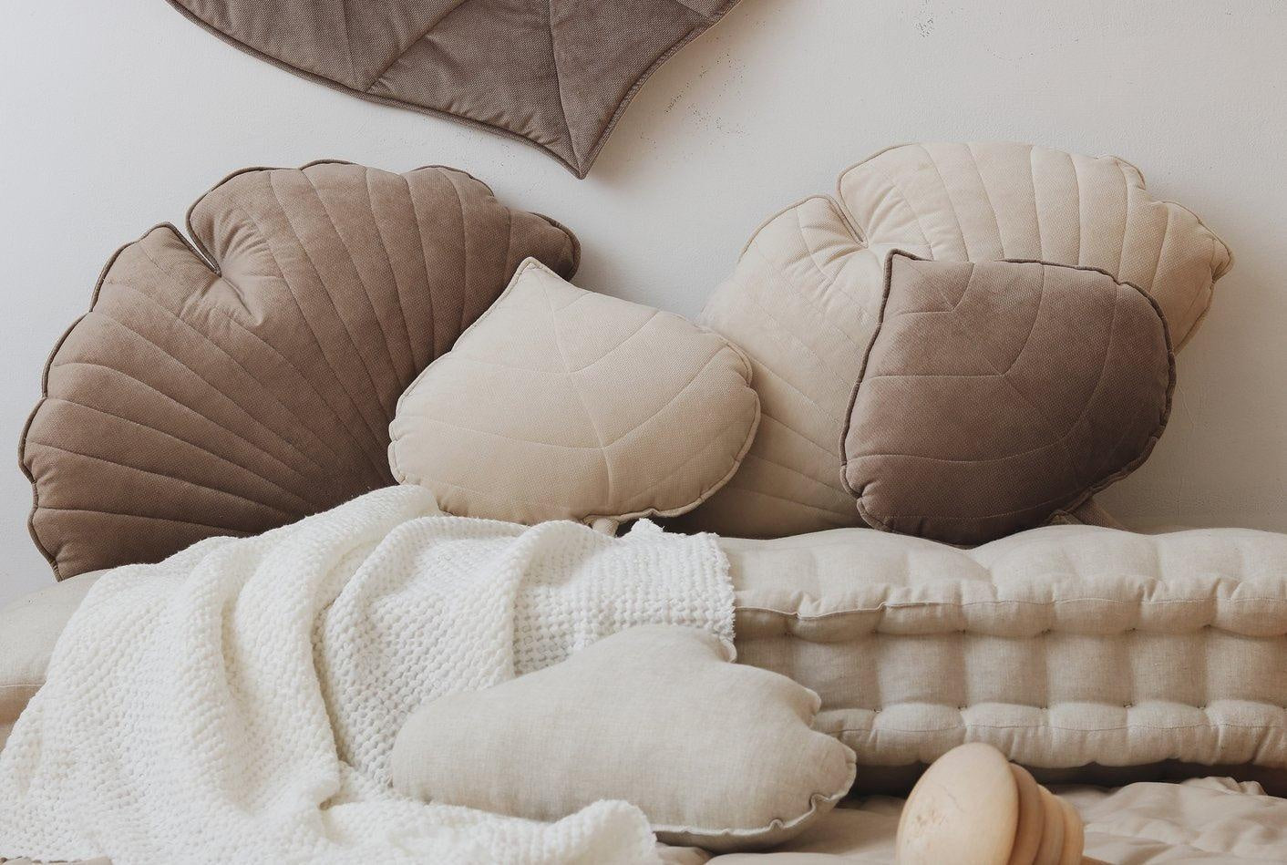 “Dark Beige” Velvet Leaf Cushion - Moi Mili