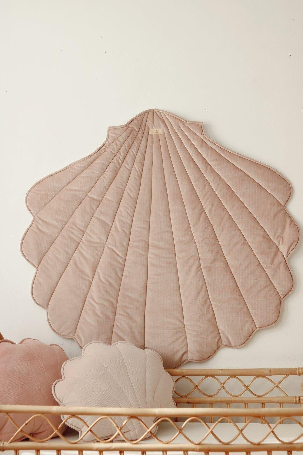 “Powder Pink” Velvet Shell Mat - Moi Mili