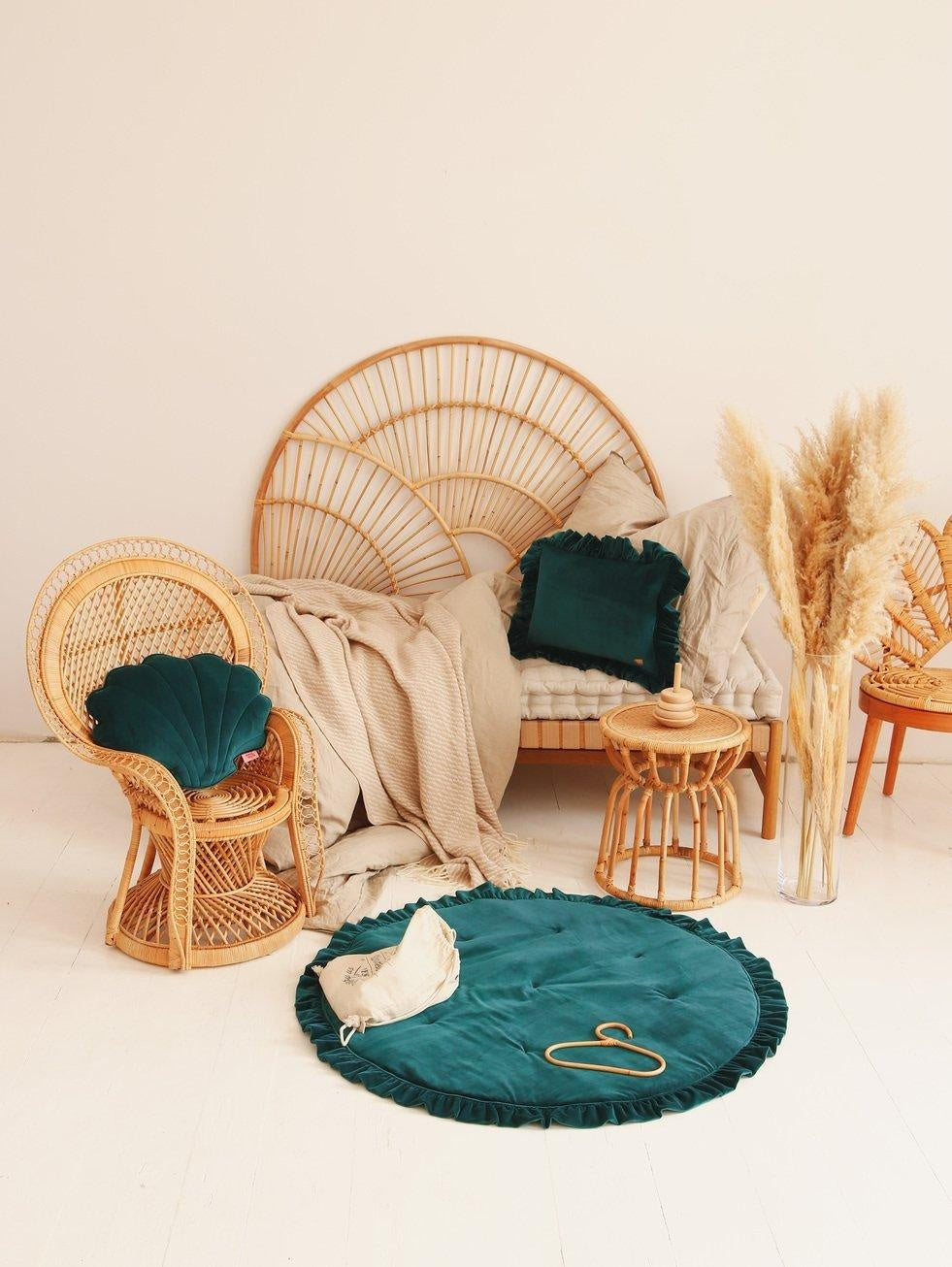 Soft Velvet Mat with Frill “Emerald” - Moi Mili