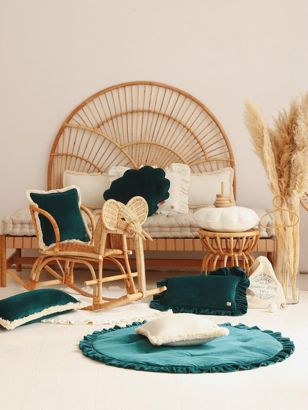Soft Velvet Mat with Frill “Emerald” - Moi Mili