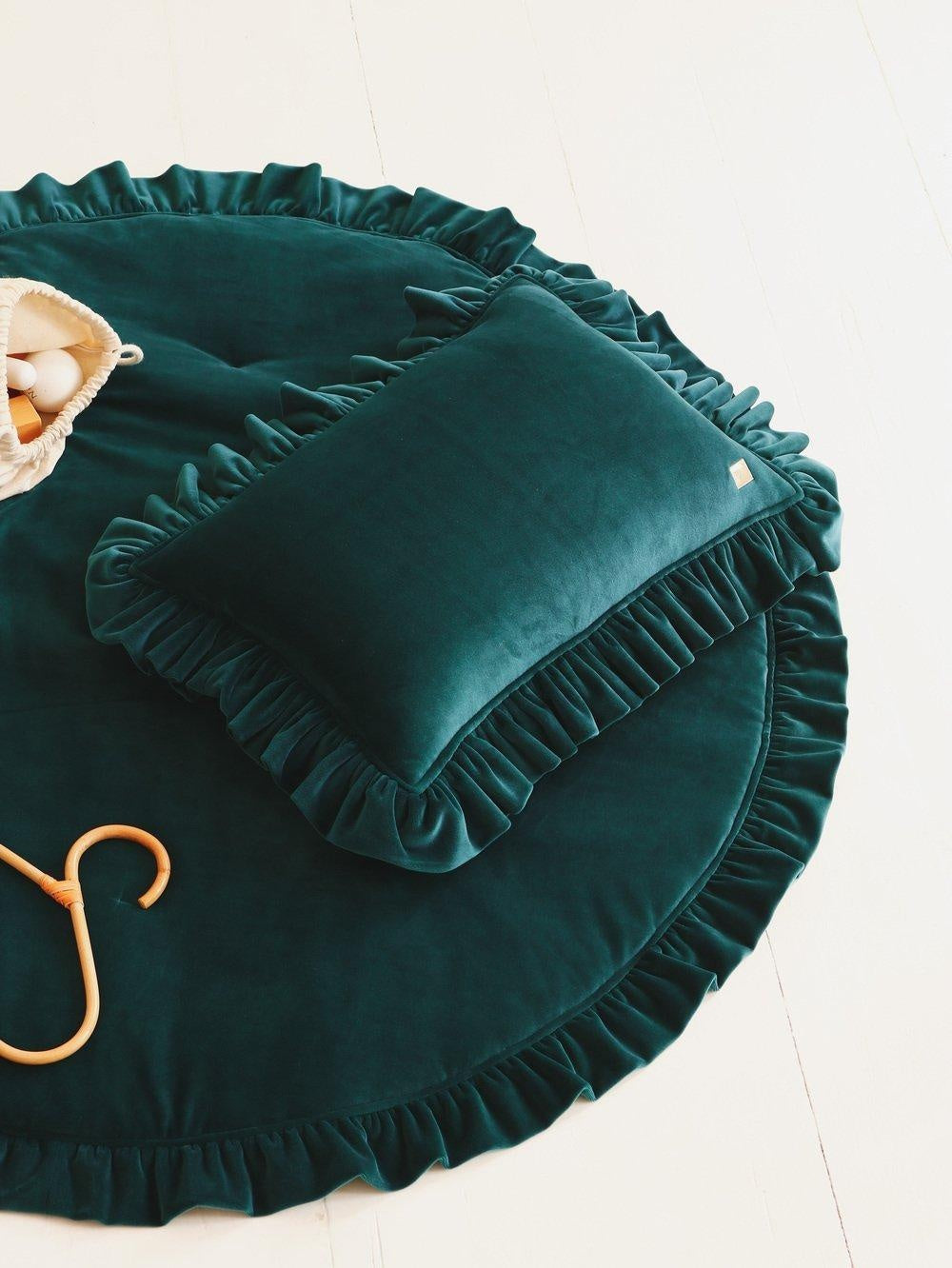 Soft Velvet Mat with Frill “Emerald” - Moi Mili