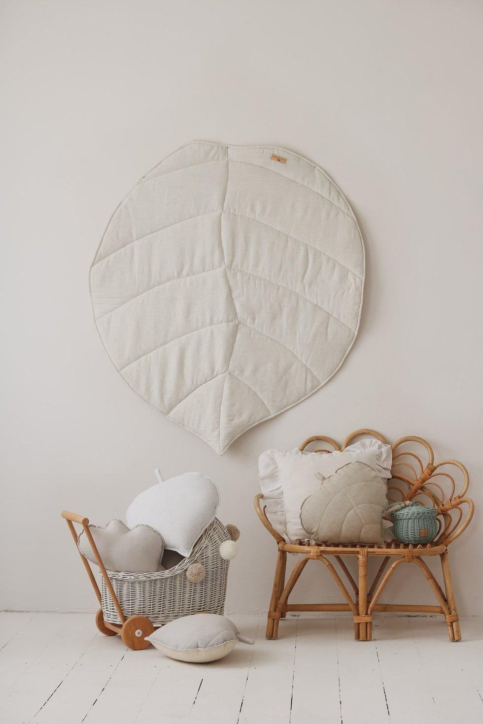 “White” Linen Teepee and Mat Set