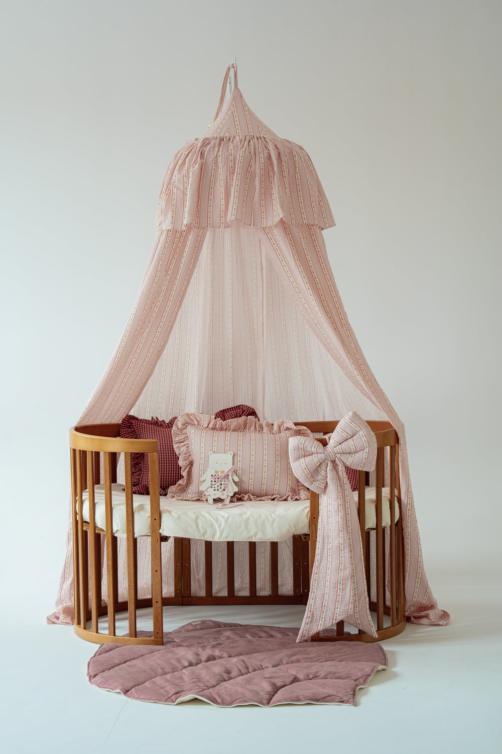 "Vintage Style Flowers" Ruffle