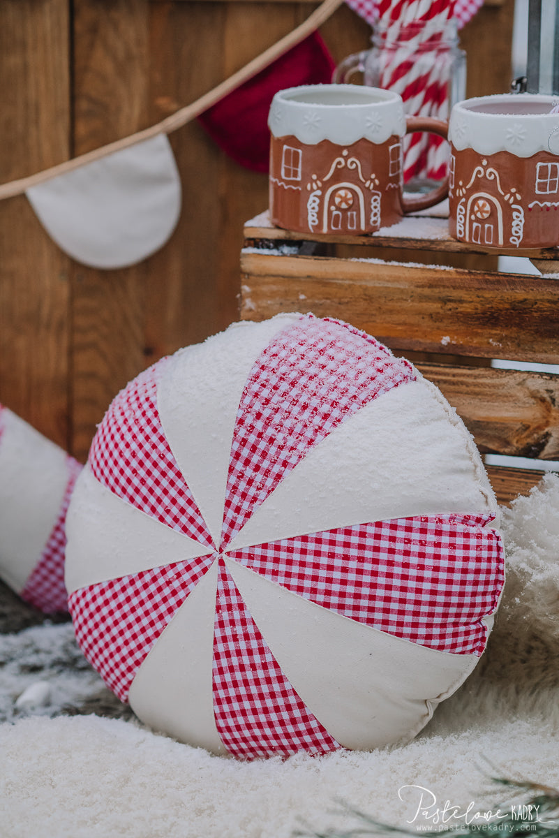 Red Checkered Round Patchwork Pillow - Thumbnail 3
