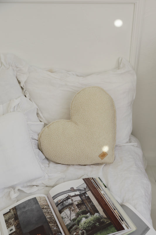 Boucle "White Teddy" Heart Pillow
