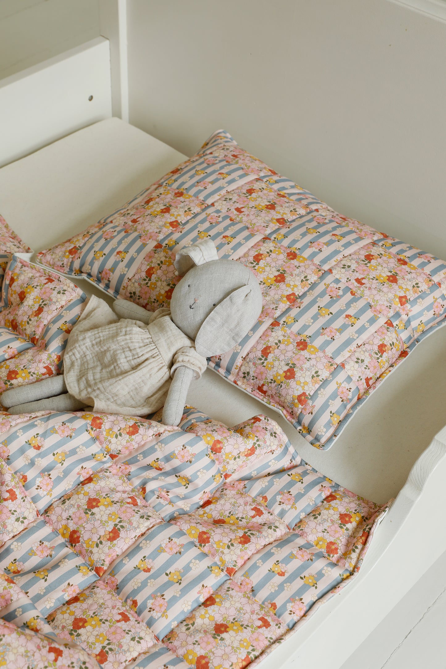 Cotton quilted "Summer Garden" Child Cover Set (Large)