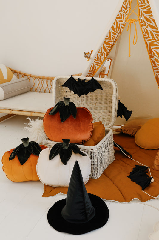 "3 Black Bats" Halloween Garland