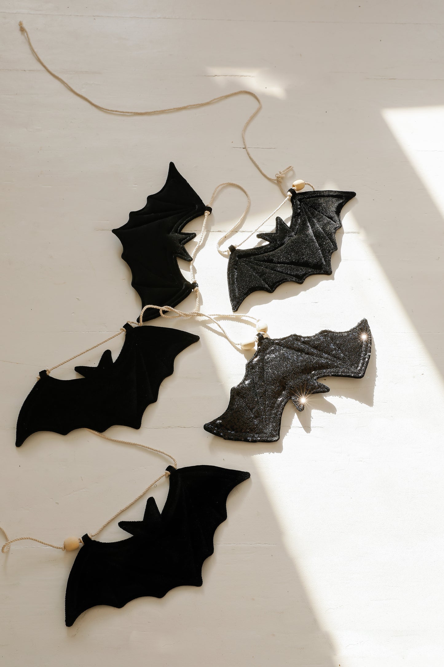 "5 Black Bats" Halloween Garland