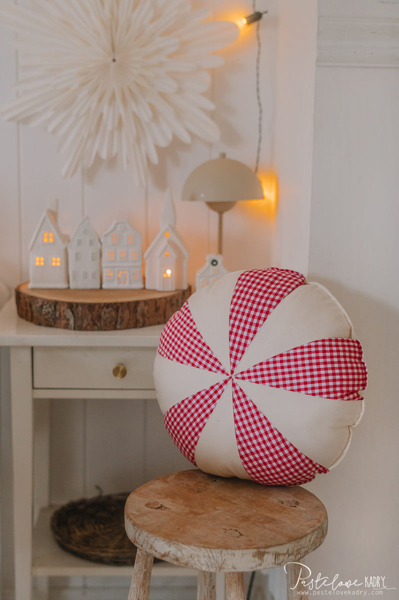 Red Checkered Round Patchwork Pillow - Thumbnail 4