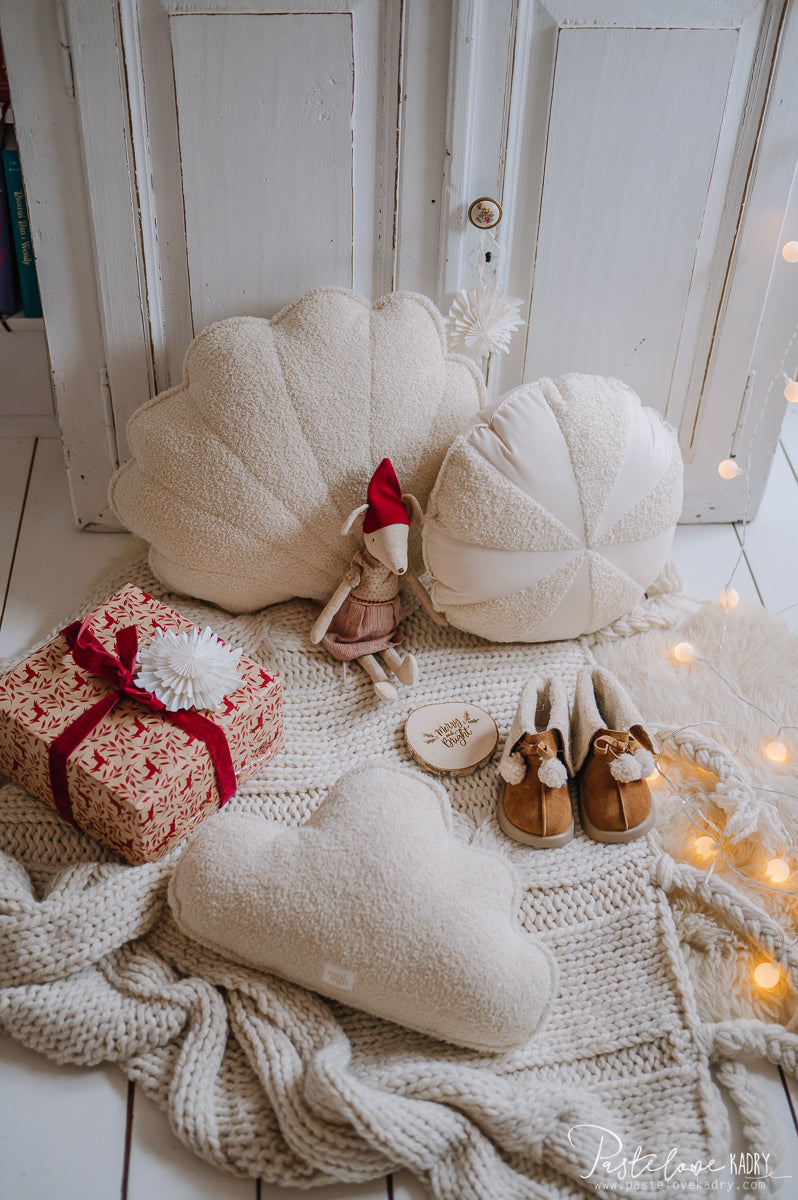 Boucle "White teddy" Cloud Pillow