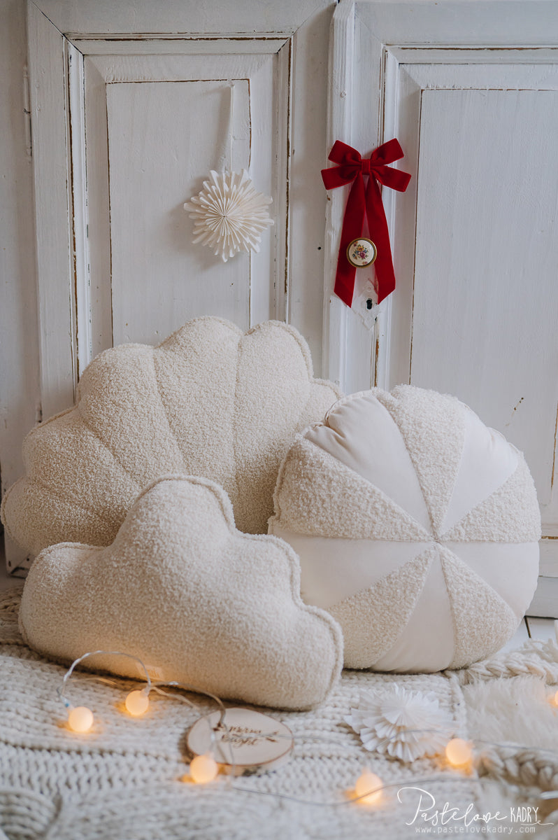 Boucle "White Teddy" Round Patchwork Pillow