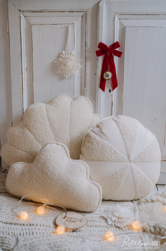 Boucle "White Teddy" Round Patchwork Pillow