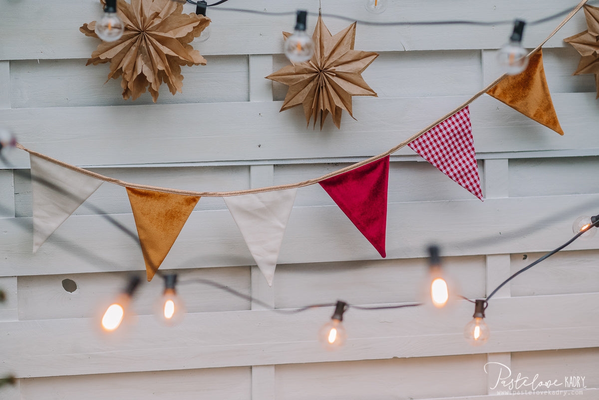 “Christmas Time” Garland
