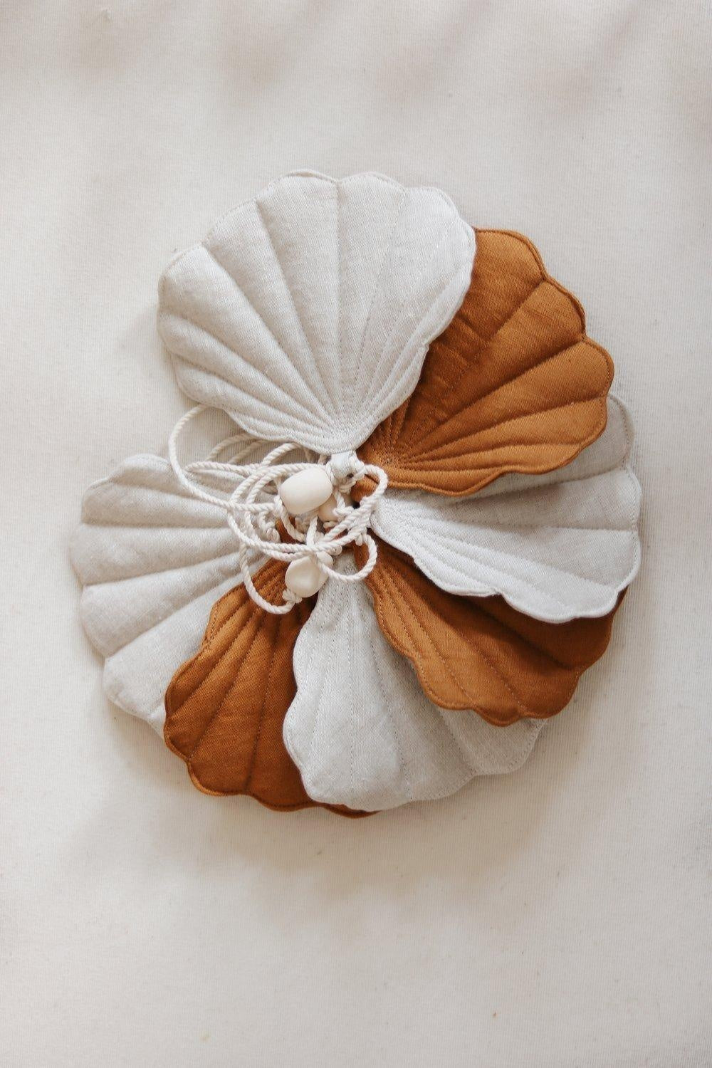 “Caramel” Linen Garland with Shells