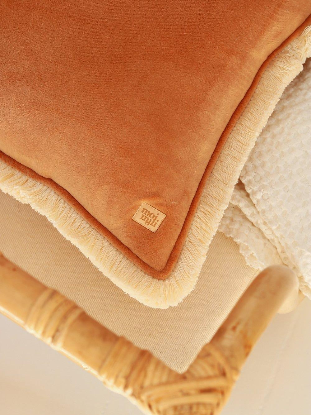"Caramel" soft velvet cushion with fringe - Moi Mili