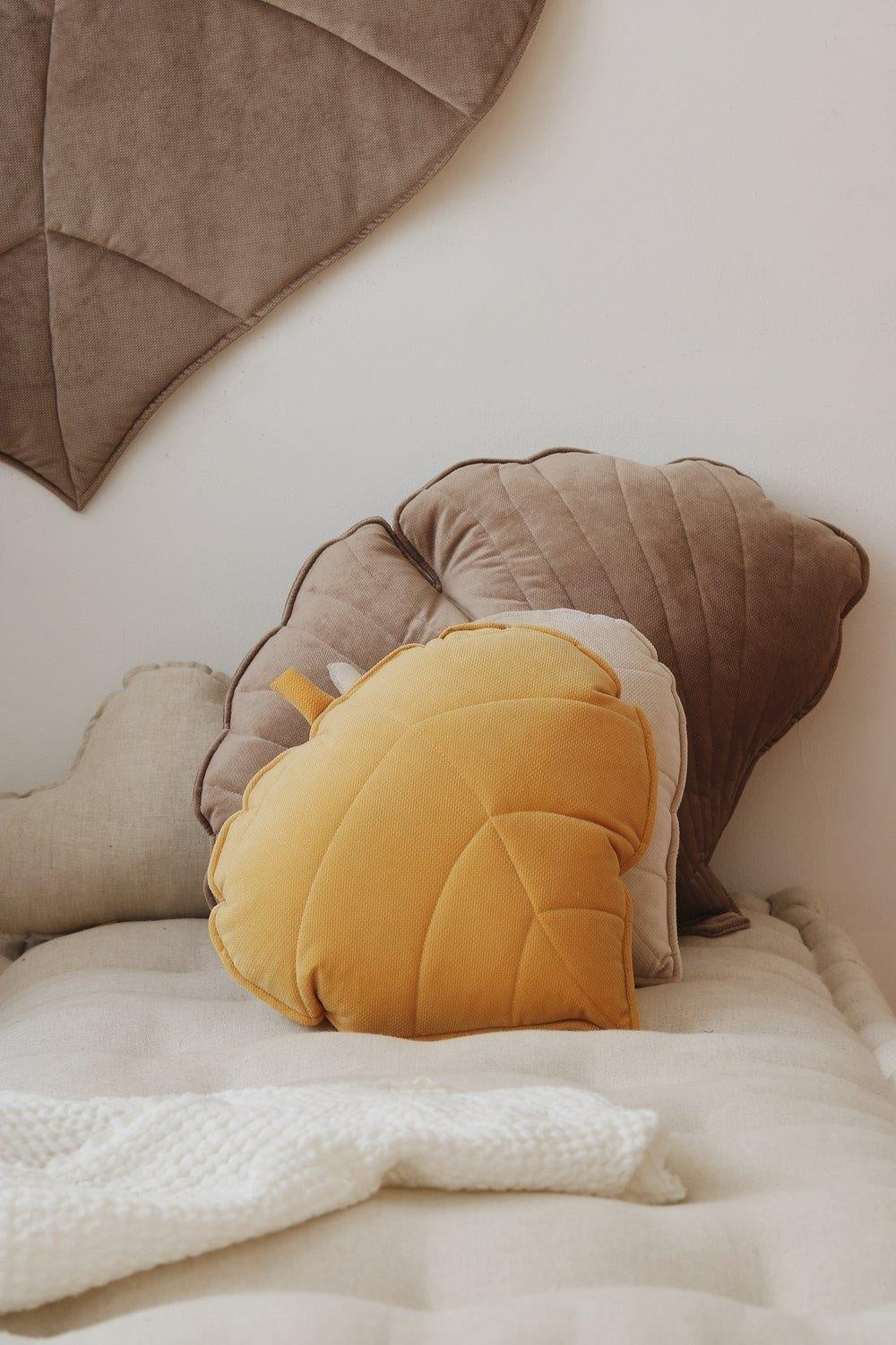 “Honey” Velvet Leaf Pillow