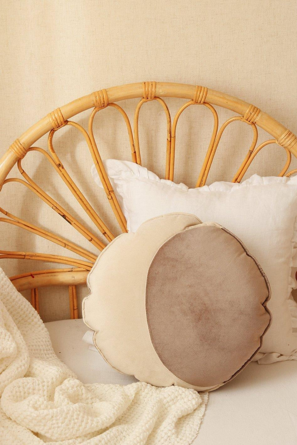 “It's late on Stinson Beach” Moon Cushion FOLLOW THE MOON - Moi Mili