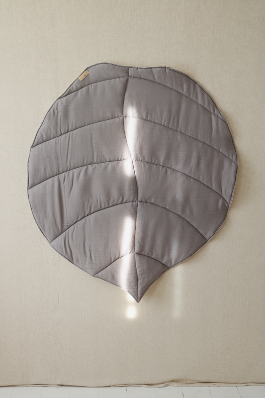 Linen “Grey” Leaf Mat