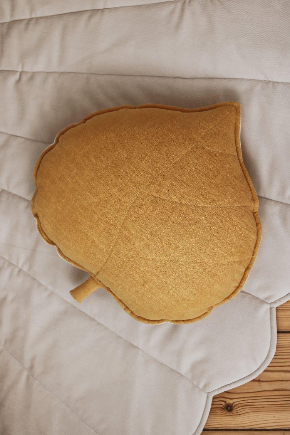 “Mango” Linen Leaf Cushion - Moi Mili