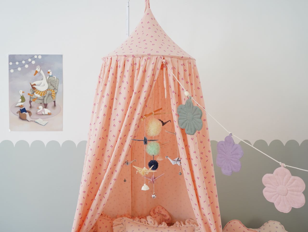 “Pastel colors” Origami Nursery Mobile