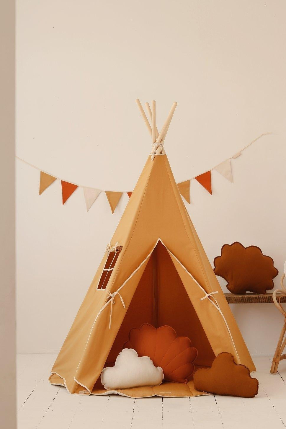 “Ochre” Teepee and Mat Set