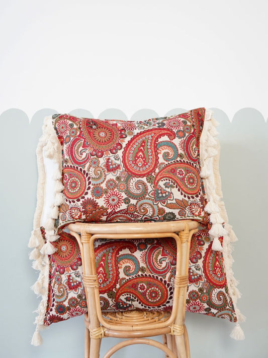 "Vintage paisley" Pillow with Fringe