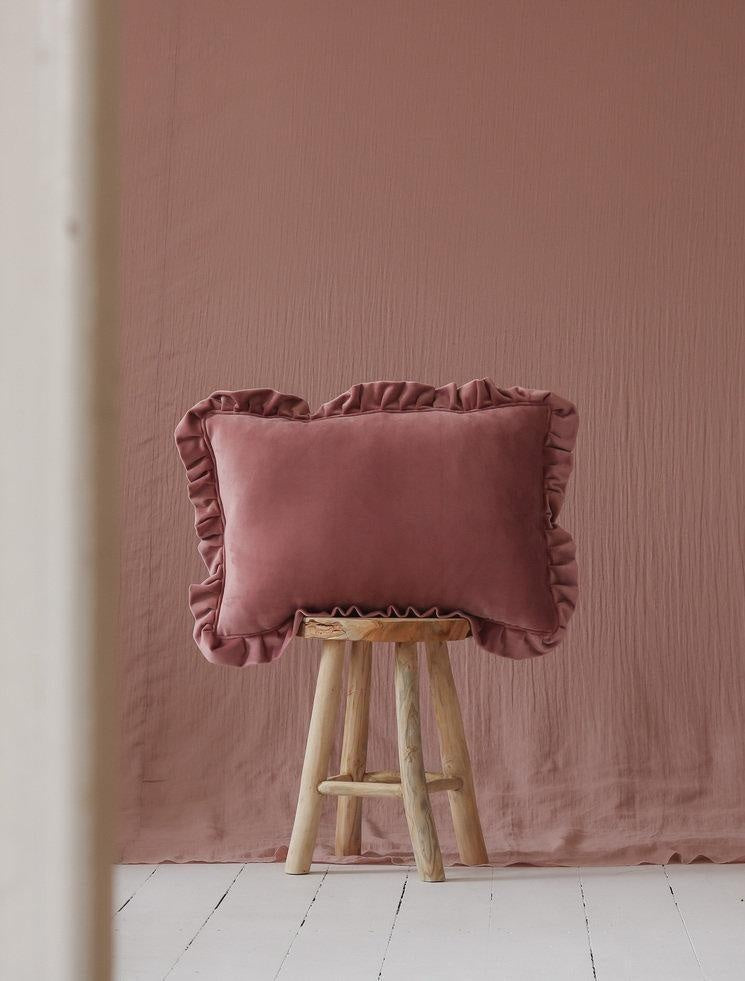 Soft Velvet Pillow with Frill “Dirty Pink”
