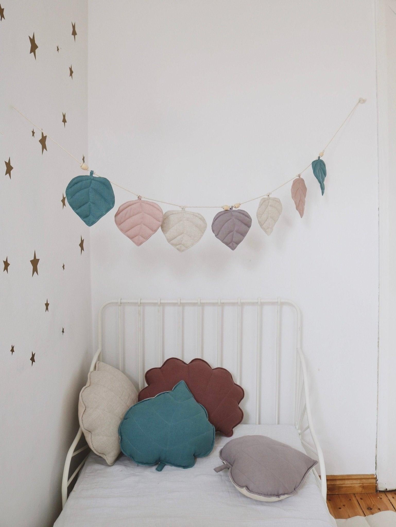 “Spring Dream” Linen Garland with Leaves